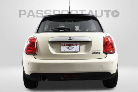 2015 MINI Hardtop 4 Door Cooper