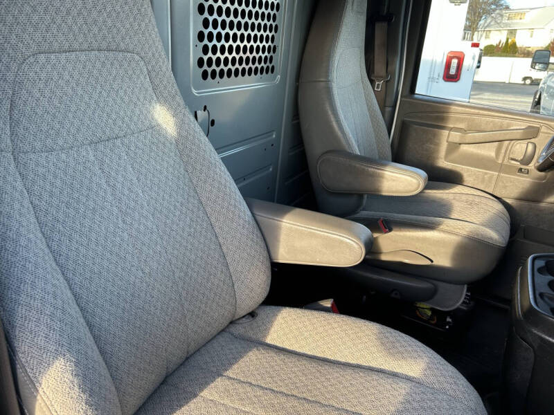 2020 Chevrolet Express 2500