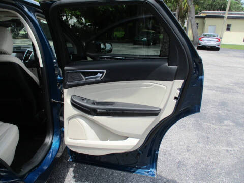2020 Ford Edge Titanium