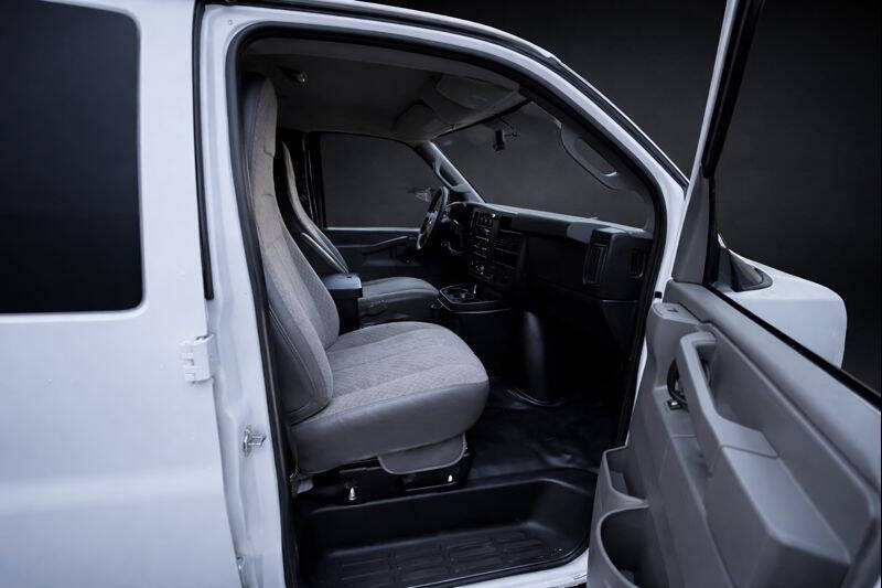 2016 Chevrolet Express 2500