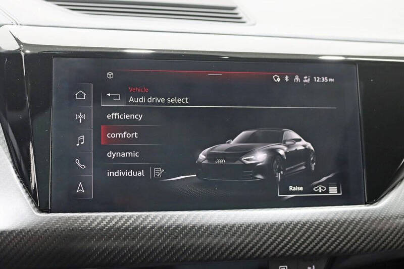 2022 Audi e-tron GT quattro Premium Plus