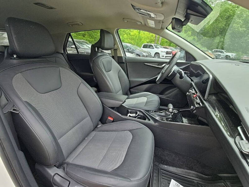 2024 Kia Niro EX