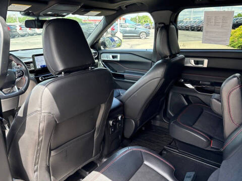 2024 Ford Explorer ST-Line