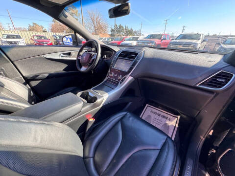 2020 Lincoln Nautilus Standard