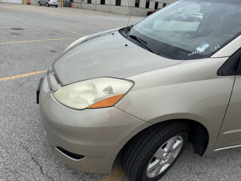 2006 Toyota Sienna LE 7 Passenger