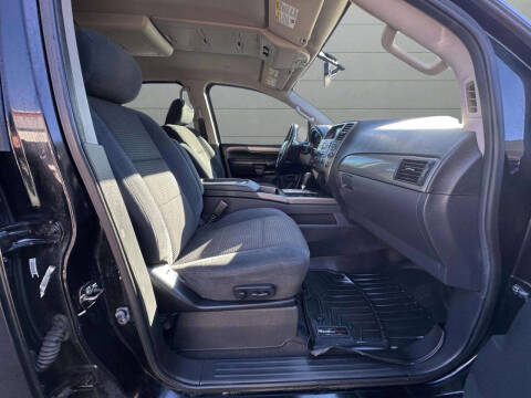 2014 Nissan Armada SV