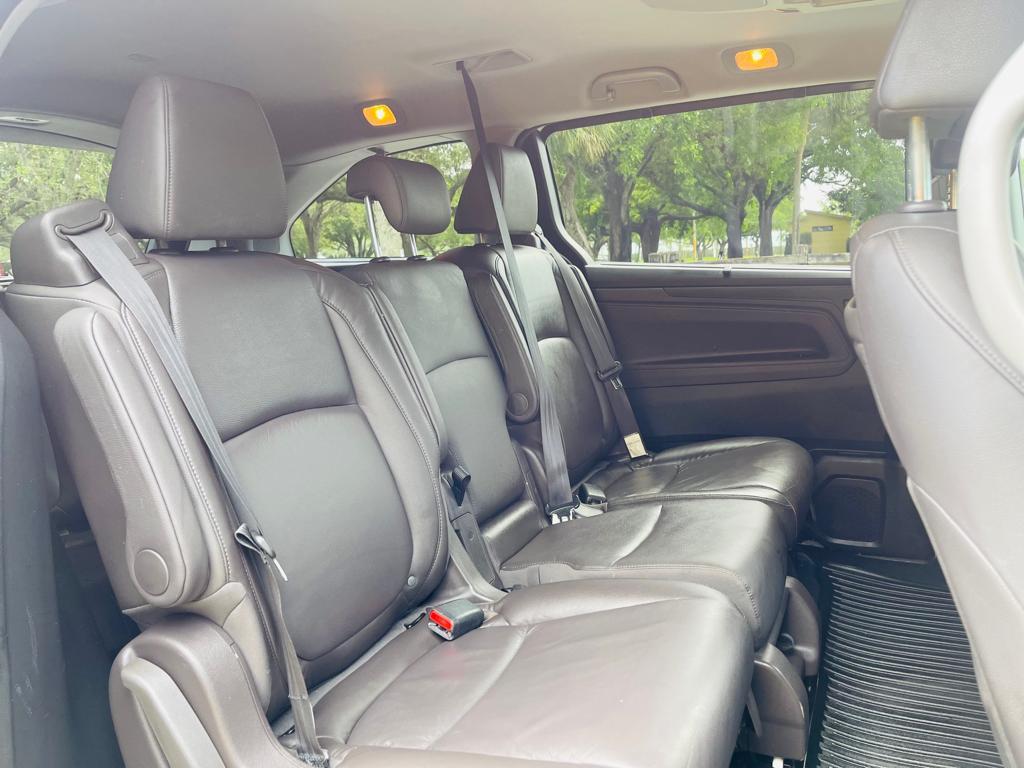 2018 HONDA Odyssey Minivan - $18,595