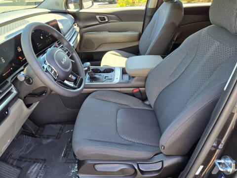 2026 Kia Carnival LX