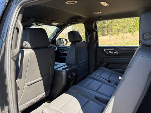 2024 Chevrolet Suburban LT