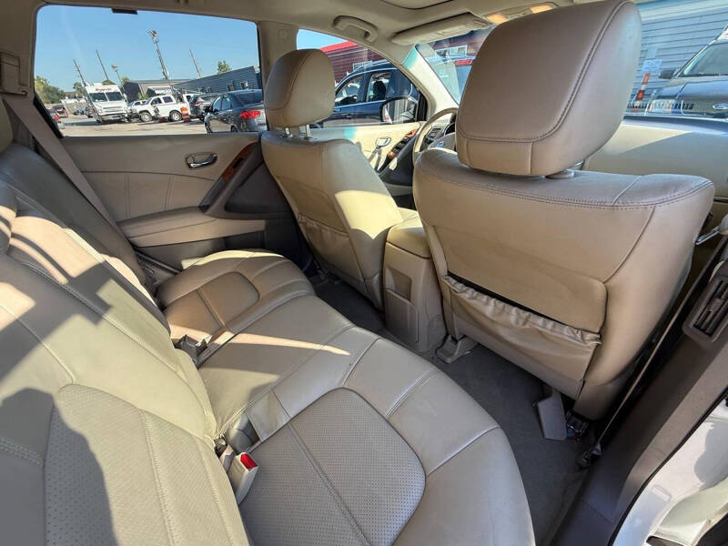 2011 Nissan Murano LE