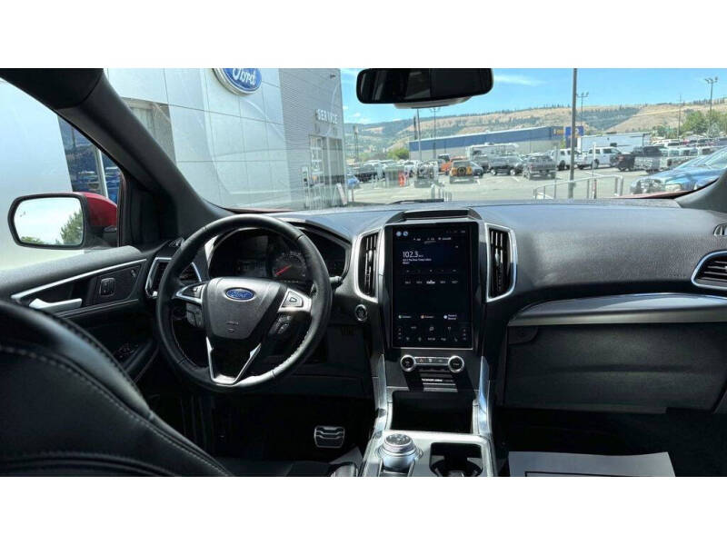 2024 Ford Edge ST