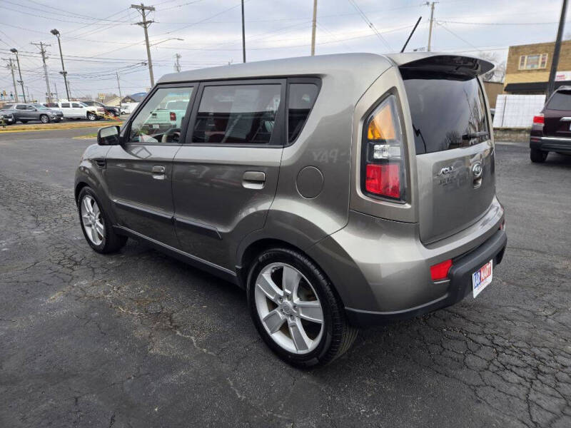 2010 Kia Soul +
