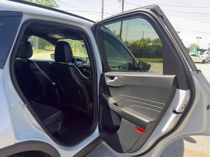 2025 Ford Escape ST-Line