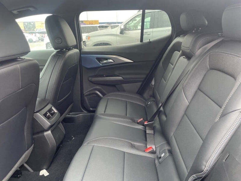 2026 Chevrolet Equinox EV LT 2