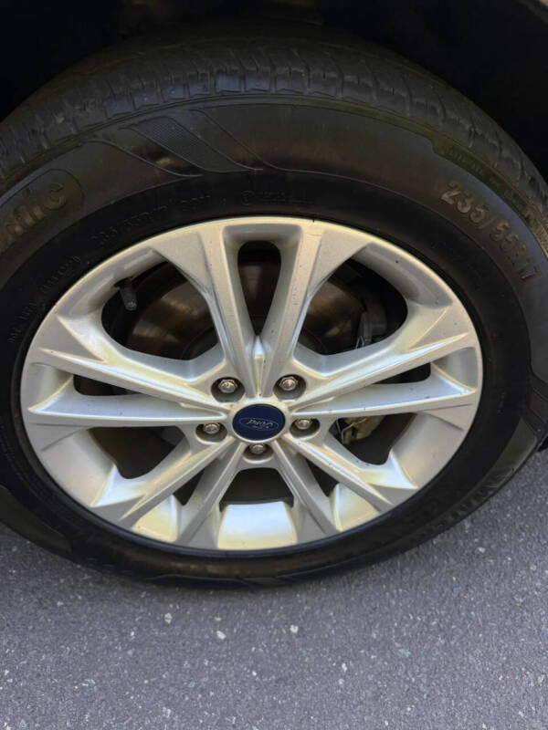 2017 Ford Escape SE