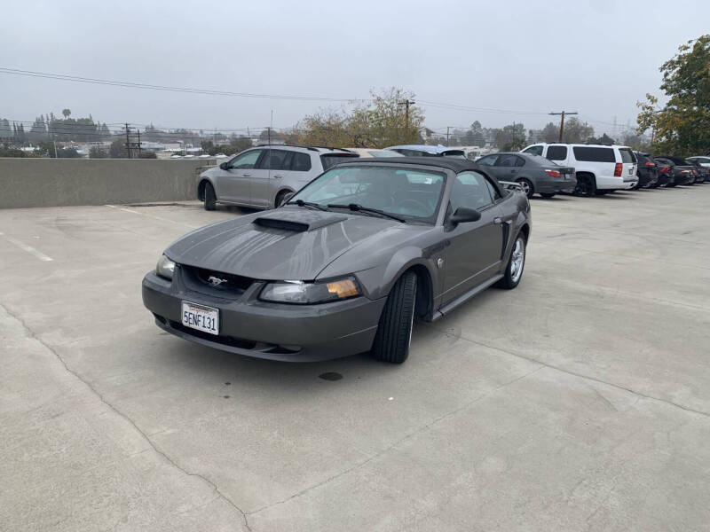 2004 Ford Mustang GT Premium's photo