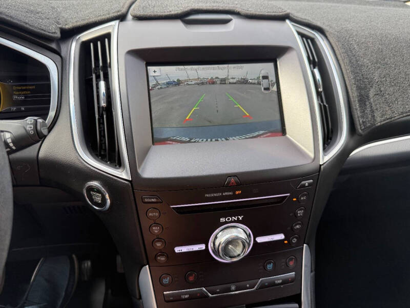 2017 Ford Edge Titanium