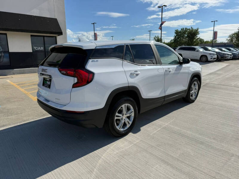 2021 GMC Terrain SLE