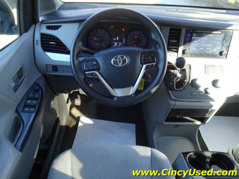 2016 Toyota Sienna LE 8-Passenger