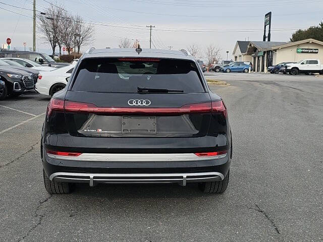 2023 Audi e-tron S quattro Premium Plus