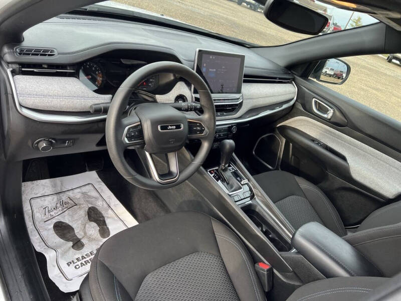 2023 Jeep Compass Sport