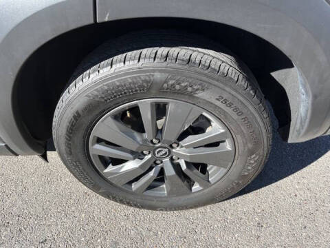 2024 Nissan Pathfinder SV