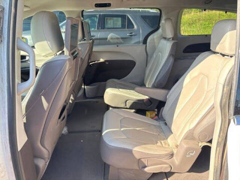 2018 Chrysler Pacifica Touring L Plus