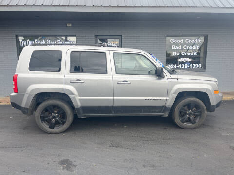 2015 Jeep Patriot for sale at Auto Credit Connection LLC in Uniontown PA