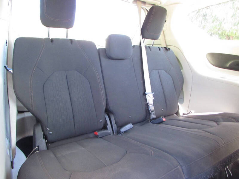 2017 Chrysler Pacifica Touring