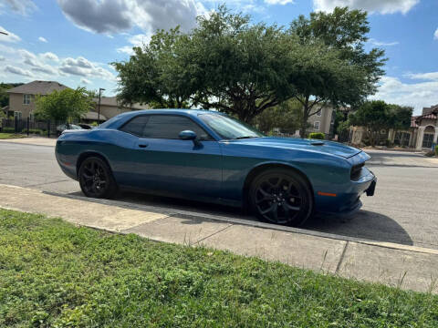 2020 Dodge Challenger SXT