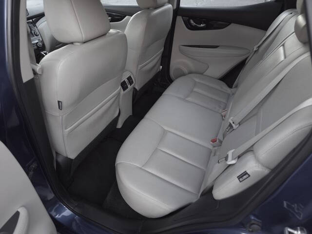 2022 Nissan Rogue Sport SL