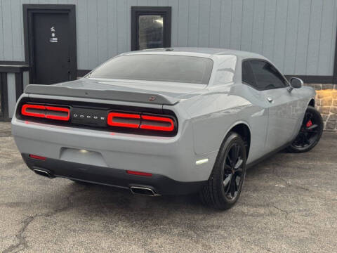 2021 Dodge Challenger SXT
