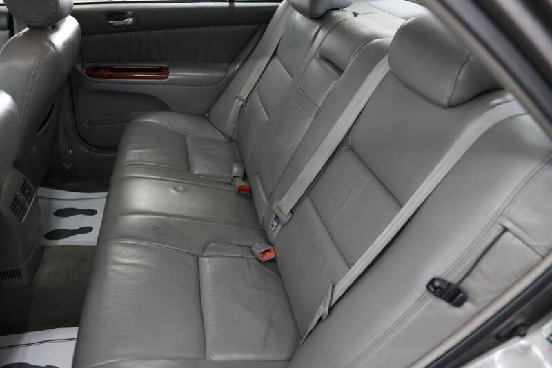 2004 Toyota Camry