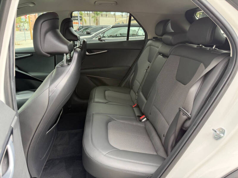 2024 Kia Niro EX