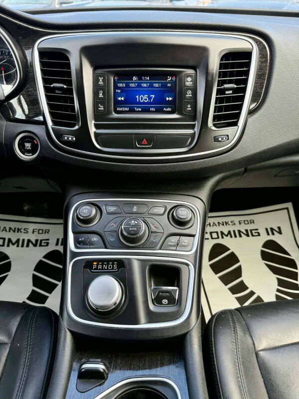2015 Chrysler 200 C