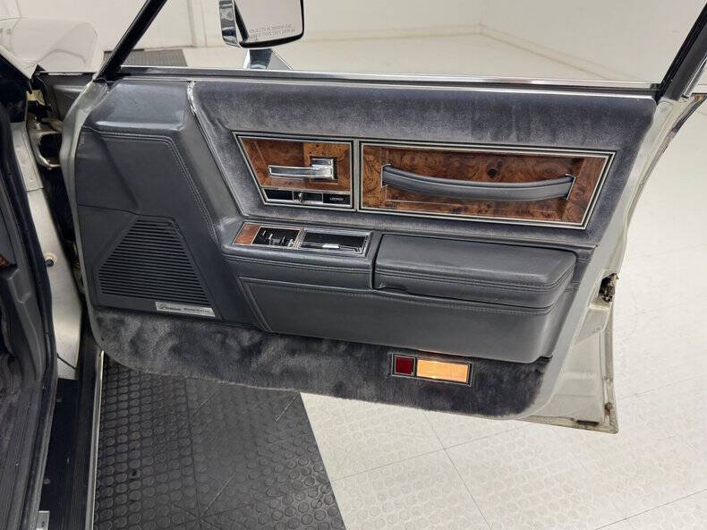 1983 Lincoln Continental