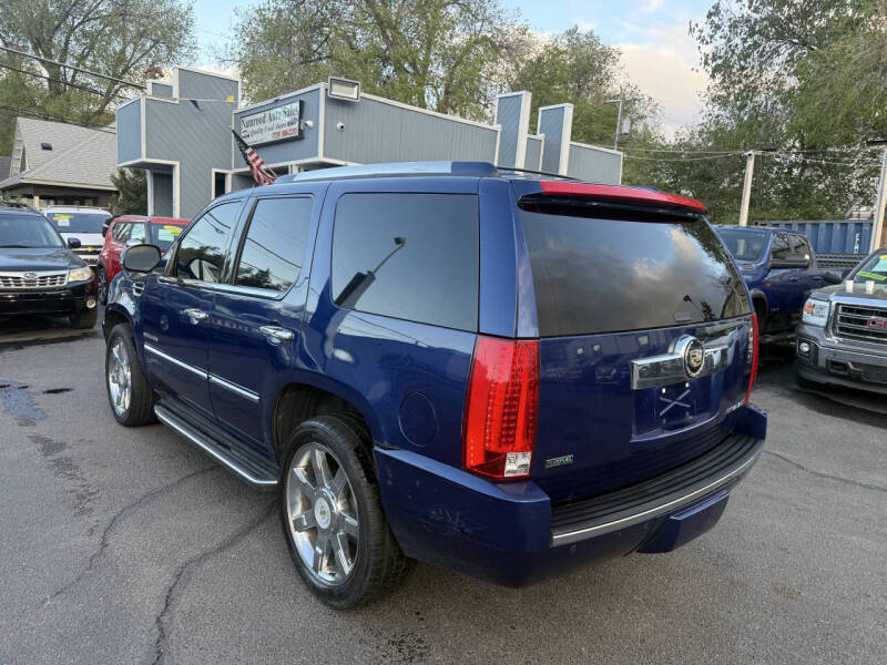 2012 Cadillac Escalade Luxury