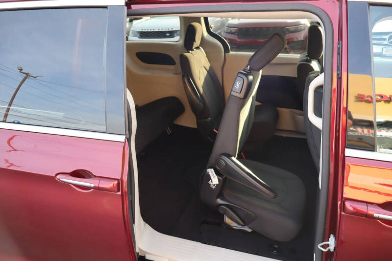 2019 Chrysler Pacifica Touring Plus