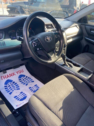 2015 Toyota Camry LE