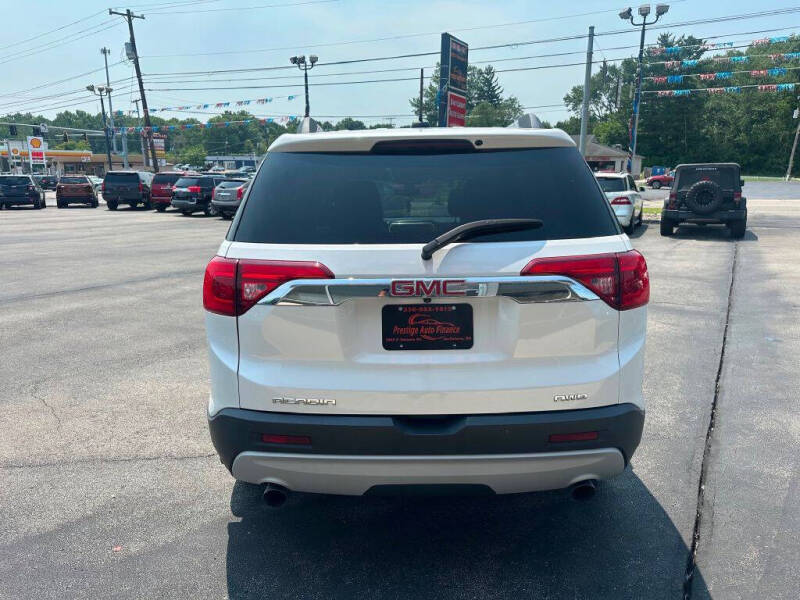 2017 GMC Acadia SLE-2