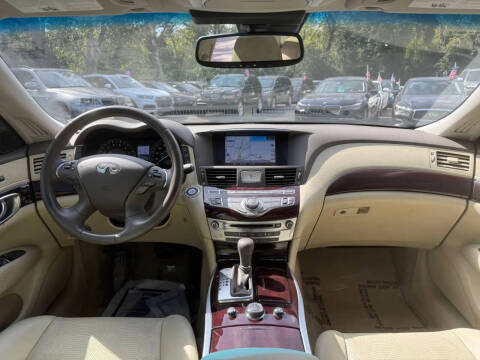 2016 Infiniti Q70L 3.7