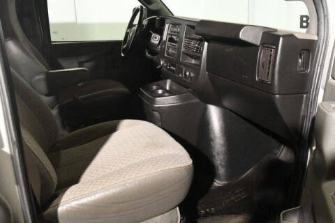 2017 Chevrolet Express LT 3500