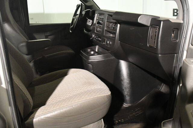 2017 Chevrolet Express LT 3500