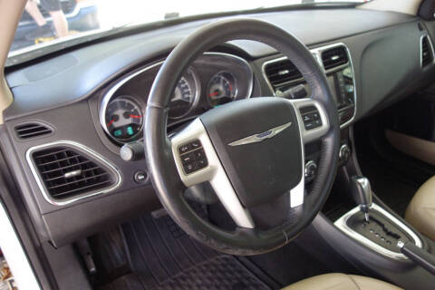 2012 Chrysler 200 Limited