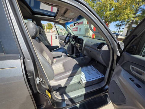 2006 Toyota Sequoia SR5