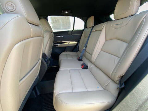 2025 Cadillac XT4 Premium Luxury