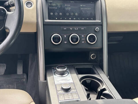 2020 Land Rover Discovery Landmark Edition