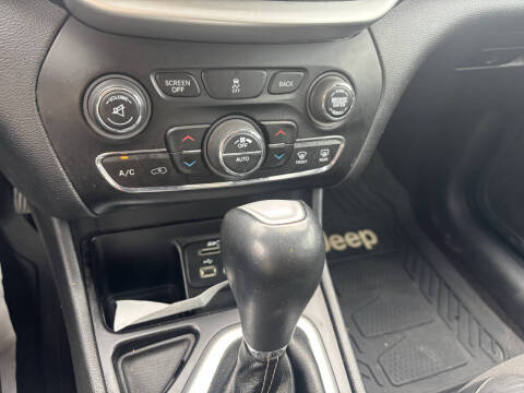 2018 Jeep Cherokee Latitude Plus