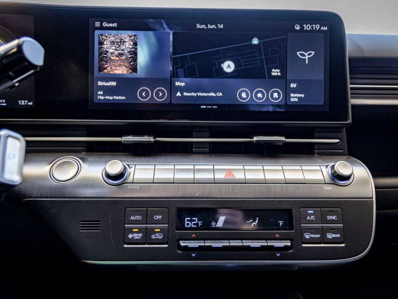 2025 Hyundai Kona Electric SEL