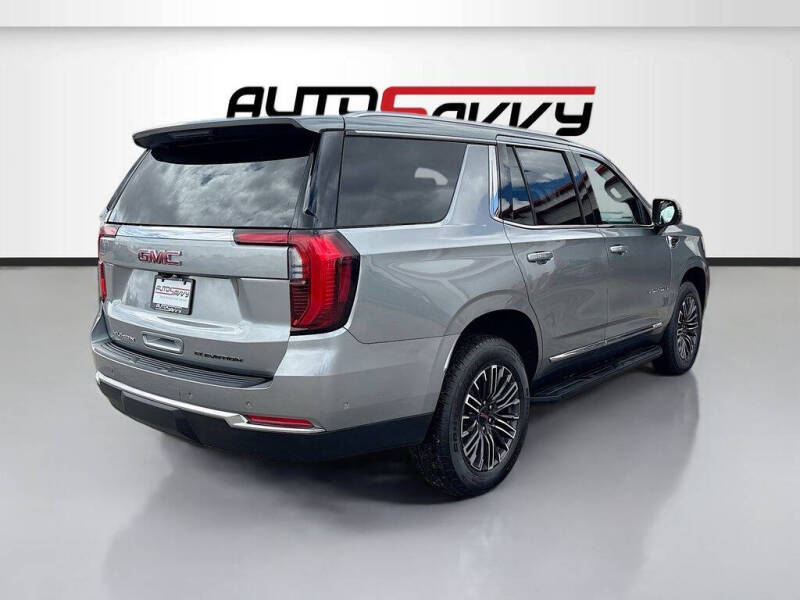 2025 GMC Yukon Elevation